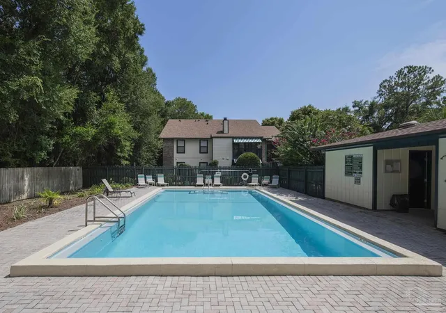 4th image of 2299 Scenic Hwy #N3, Pensacola, FL 32503 | MLS# 687062