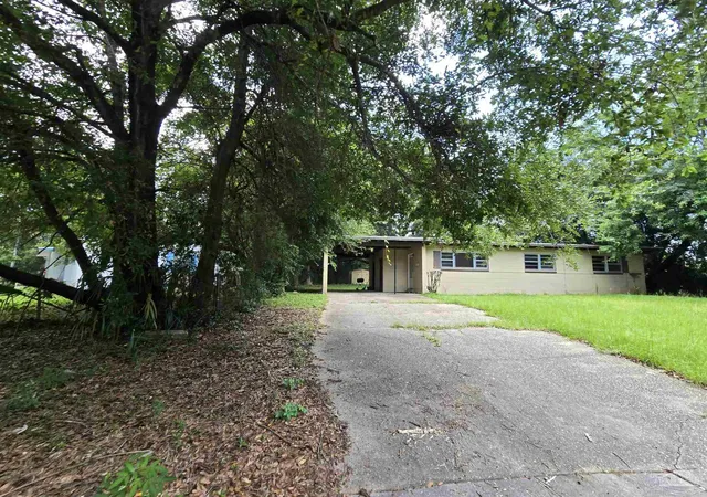 2nd image of 102 Emerald Ave, Pensacola, FL 32505 | MLS# 687431