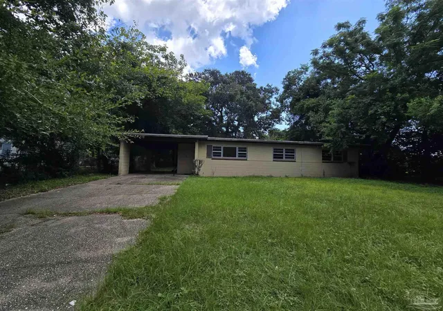 3rd image of 102 Emerald Ave, Pensacola, FL 32505 | MLS# 687431