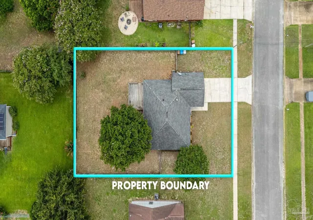 3rd image of 2248 Kerra Ln, Navarre, FL 32566 | MLS# 686024