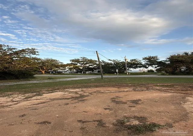 Land for sale at 3210 Bay St, Gulf Breeze, FL 32563 | MLS# 687568