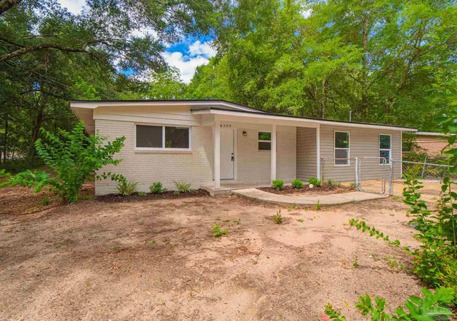 Photo 2 of Single family home for sale at 6559 Julia Dr, Milton, FL 32570 | MLS# 686300 | Listing updated on 2026-08-18