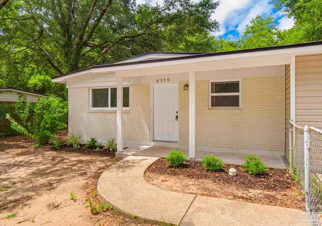 Photo 3 of Single family home for sale at 6559 Julia Dr, Milton, FL 32570 | MLS# 686300 | Listing updated on 2026-08-18