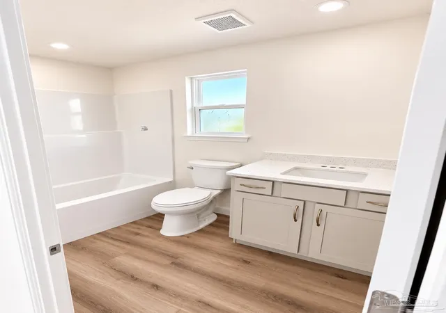 5th image of 901 Rentz Ave, Pensacola, FL 32507 | MLS# 687705