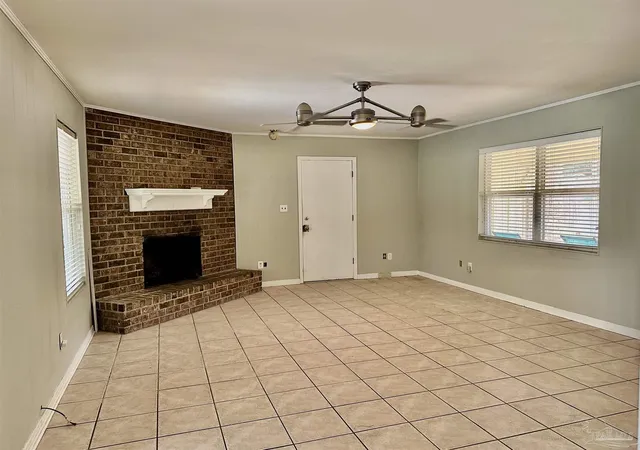 Photo 2 of Single family home for sale at 7813 Charter Oaks Dr, Pensacola, FL 32514 | MLS# 686153 | Listing updated on 2026-10-06
