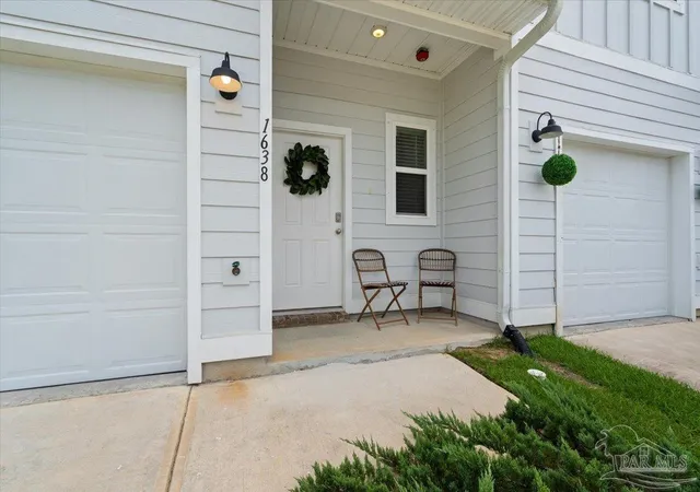 Photo 4 of Townhouse for sale at 1638 Iroquois Ct, Pensacola, FL 32534 | MLS# 687094 | Listing updated on 2026-09-20