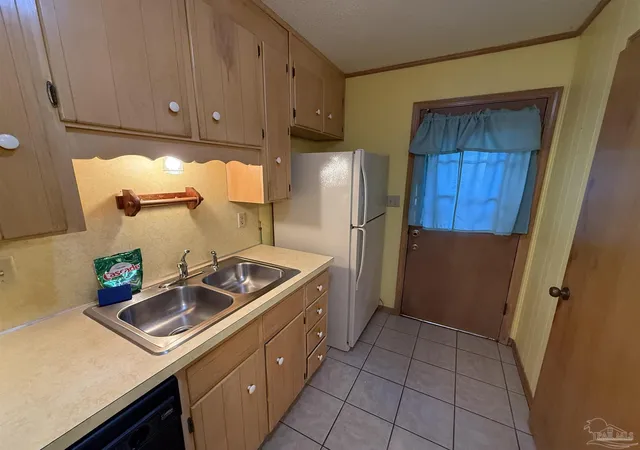 image of 1451 E Johnson Ave, Pensacola, FL 32514