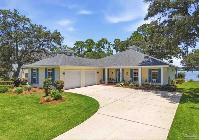 Photo 3 of Single family home for sale at 3932 Plantation Cvs Ct, Milton, FL 32583 | MLS# 686551 | Listing updated on 2026-09-15