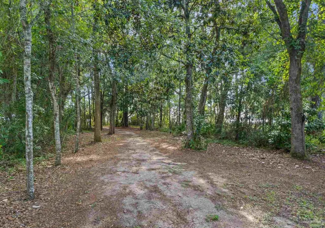 4th image of 7107 Wells Ave, Navarre, FL 32566 | MLS# 687692