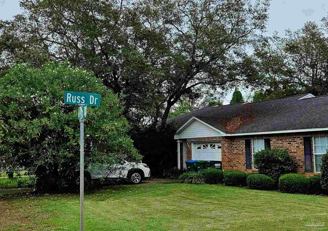 2nd image of 147 Kevin Dr, Gulf Breeze, FL 32561 | MLS# 683463