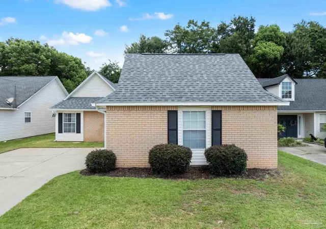 Photo 3 of Sale Pending at 324 Mirabelle Dr, Pensacola, FL 32514 | MLS# 686983 | Listing updated on 2026-09-13