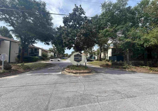2nd image of 2299 Scenic Hwy #H6, Pensacola, FL 32503 | MLS# 687775
