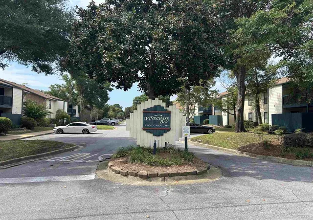 Photo 3 of Condo for sale at 2299 Scenic Hwy #H6, Pensacola, FL 32503 | MLS# 687775 | Listing updated on 2026-09-16