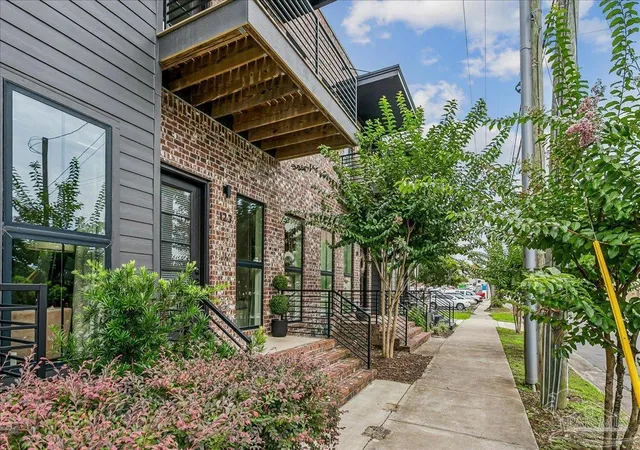 Photo 1 of Townhouse for sale at 123 E La Rua St, Pensacola, FL 32501 | MLS# 686291 | Listing updated on 2026-07-22