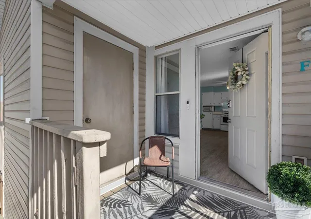 Photo 3 of Condo for sale at 1301 Redwood Ln #F, Gulf Breeze, FL 32563 | MLS# 684014 | Listing updated on 2026-09-01