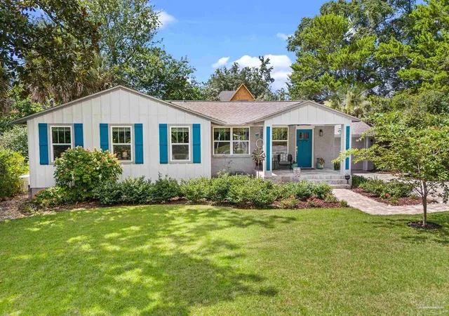 Photo 1 of Single family home for sale at 1809 E Lloyd St, Pensacola, FL 32503 | MLS# 685628 | Listing updated on 2026-08-30