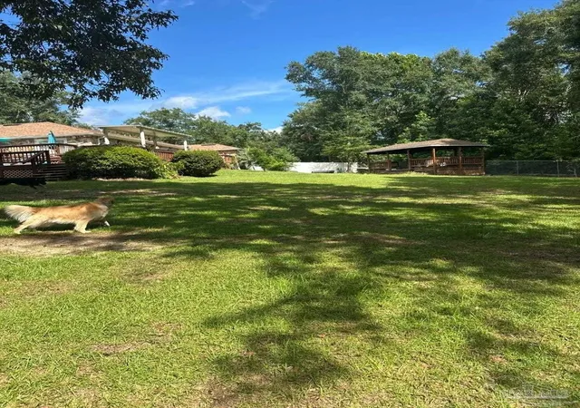 2nd image of 1137 Oak Ridge Trl, Cantonment, FL 32533 | MLS# 687513