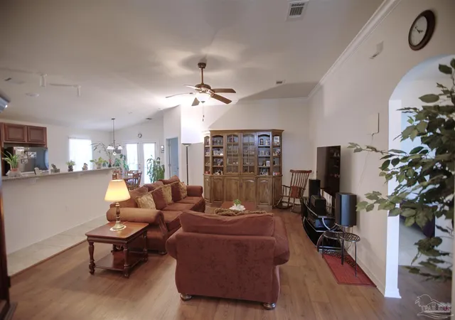 Photo 4 of Single family home for sale at 4925 Wabash Pine Ct, Pace, FL 32571 | MLS# 687883 | Listing updated on 2026-08-25