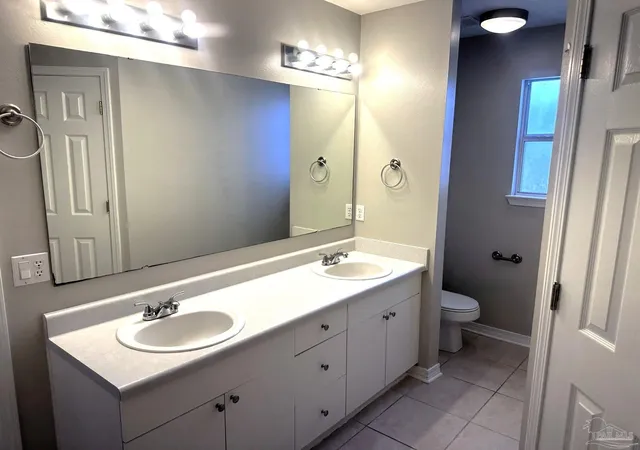 Photo 3 of Single family home for sale at 7630 Chablis Cir, Navarre, FL 32566 | MLS# 687501 | Listing updated on 2026-09-30