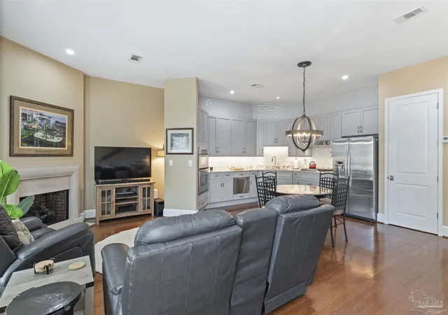 Photo 3 of Condo for sale at 207 W Jackson St #11, Pensacola, FL 32501 | MLS# 687109 | Listing updated on 2026-09-10
