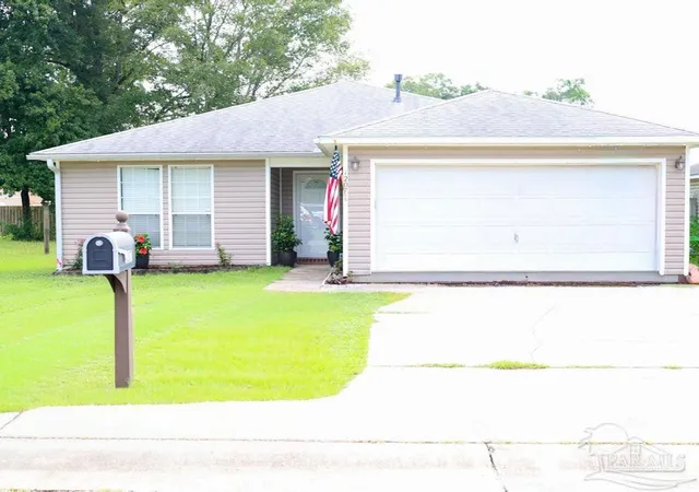 Photo 1 of Single family home for sale at 1207 Simpson St, Pensacola, FL 32526 | MLS# 686838 | Listing updated on 2026-10-05
