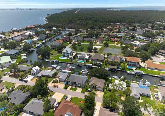 44th image of 933 Coronado Dr, Gulf Breeze, FL 32563 | MLS# 687823