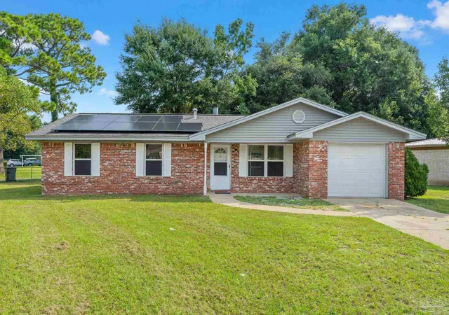 Photo 1 of Single family home for sale at 2740 Tupelo Ave, Pensacola, FL 32526 | MLS# 686696 | Listing updated on 2026-09-28