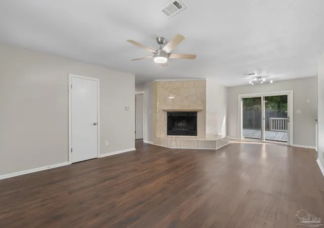 Photo 3 of Single family home for sale at 2740 Tupelo Ave, Pensacola, FL 32526 | MLS# 686696 | Listing updated on 2026-09-28