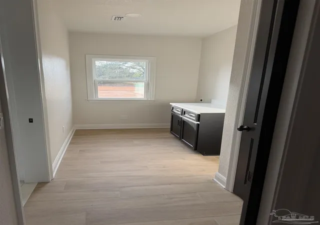 17th image of 5702 Dunbar Cir, Milton, FL 32583 | MLS# 687652