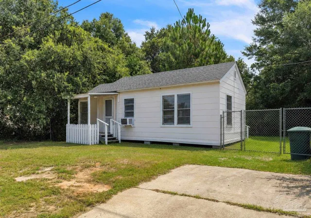 1st image of 1040 Wayne Ave, Pensacola, FL 32507 | MLS# 686655
