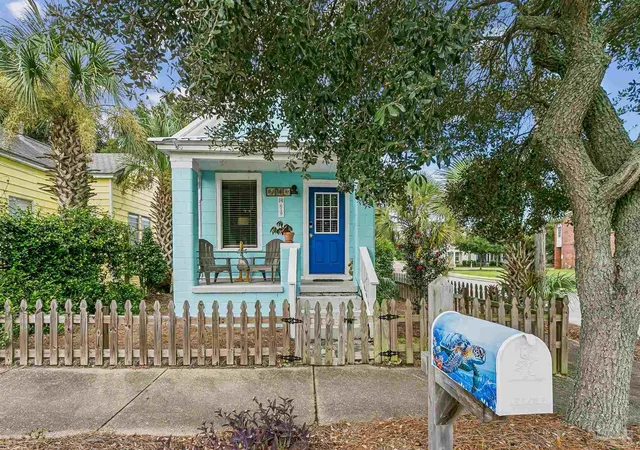1st image of 619 N Coyle St, Pensacola, FL 32501 | MLS# 687857