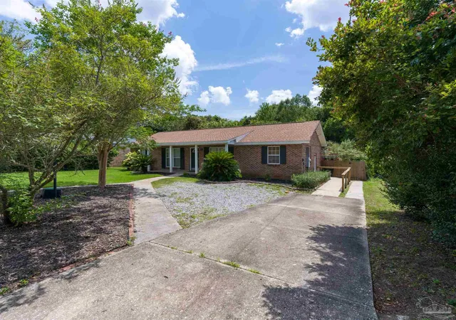3rd image of 3241 Bayview Way, Pensacola, FL 32503 | MLS# 687800