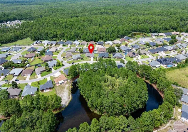 2nd image of 9939 Parker Lake Cir, Navarre, FL 32566 | MLS# 687530