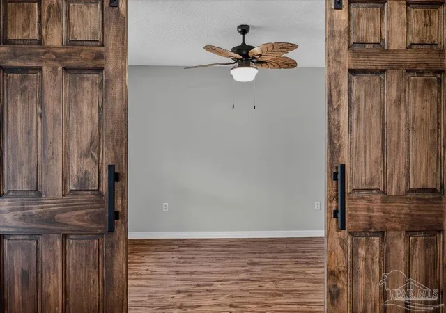 Photo 4 of Sale Pending at 9939 Parker Lake Cir, Navarre, FL 32566 | MLS# 687530 | Listing updated on 2026-09-12