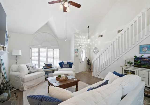 Photo 3 of Single family home for sale at 4102 Wynford Cir, Pensacola, FL 32504 | MLS# 686555 | Listing updated on 2026-09-28