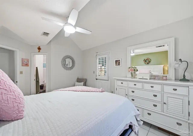 Photo 4 of Single family home for sale at 4102 Wynford Cir, Pensacola, FL 32504 | MLS# 686555 | Listing updated on 2026-09-28