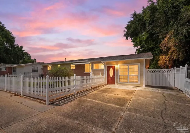 Photo 1 of Single family home for sale at 1207 Suburban Dr, Pensacola, FL 32505 | MLS# 687480 | Listing updated on 2026-09-17