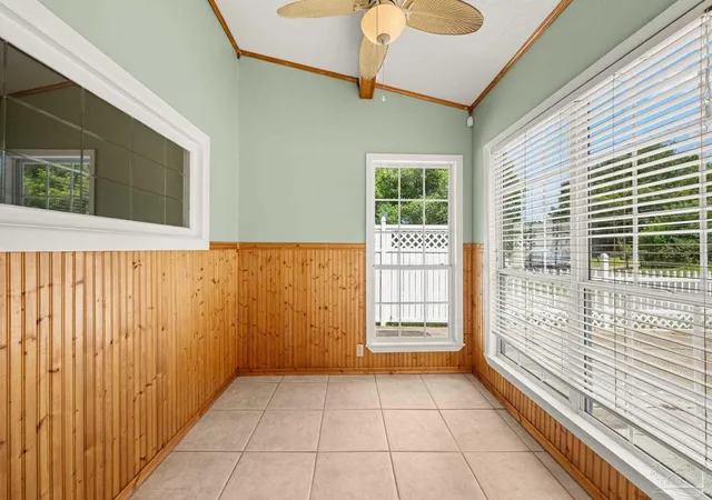 Photo 4 of Single family home for sale at 1207 Suburban Dr, Pensacola, FL 32505 | MLS# 687480 | Listing updated on 2026-09-17