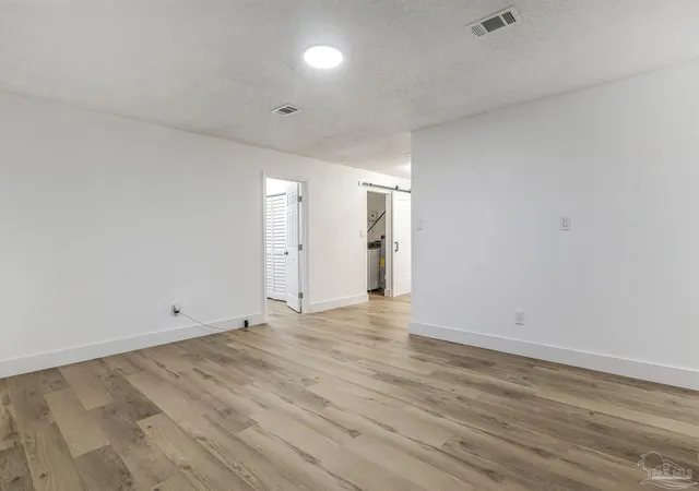 Photo 4 of Single family home for sale at 7075 Ben Sasser Dr, Pensacola, FL 32526 | MLS# 687004 | Listing updated on 2026-10-01