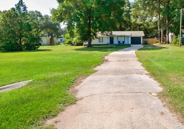 Photo 2 of Single family home for sale at 9831 Mobile Hwy, Pensacola, FL 32526 | MLS# 687633 | Listing updated on 2026-10-02