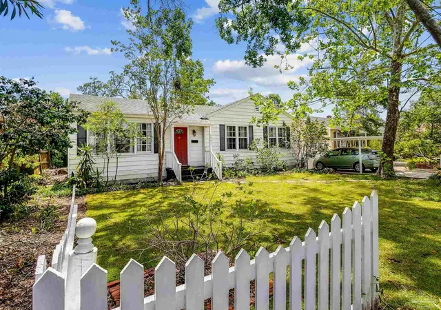 Photo 1 of Single family home for sale at 1551 E Jordan St, Pensacola, FL 32503 | MLS# 686986 | Listing updated on 2026-09-17