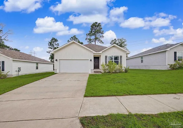 Photo 3 of Single family home for sale at 5887 Paddock Way, Pensacola, FL 32526 | MLS# 687765 | Listing updated on 2026-09-21
