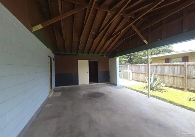 Photo 3 of Single family home for sale at 820 Montclair Rd, Pensacola, FL 32505 | MLS# 686808 | Listing updated on 2026-10-05