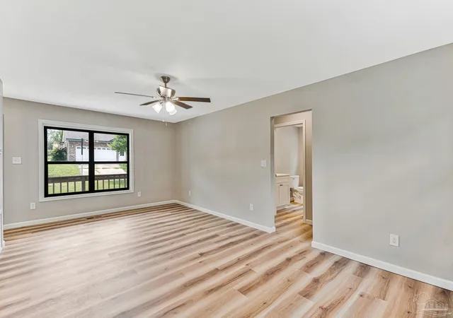 Photo 3 of Single family home for sale at 5419 Westwood Dr, Milton, FL 32570 | MLS# 686848 | Listing updated on 2026-09-29