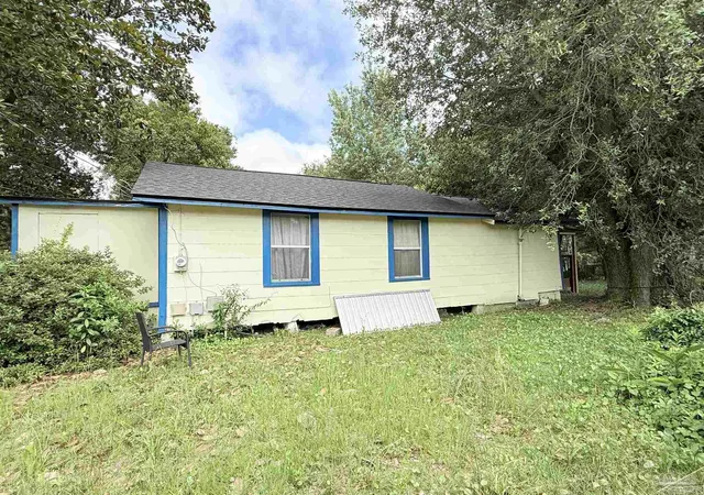 Photo 3 of Single family home for sale at 3405 W Fisher St, Pensacola, FL 32505 | MLS# 686989 | Listing updated on 2026-08-16