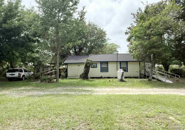 Photo 4 of Single family home for sale at 3405 W Fisher St, Pensacola, FL 32505 | MLS# 686989 | Listing updated on 2026-08-16