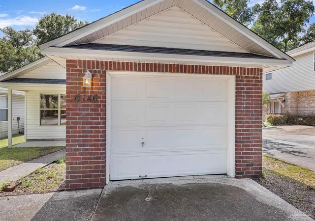 4th image of 6146 The Oaks Ln, Pensacola, FL 32504 | MLS# 687097