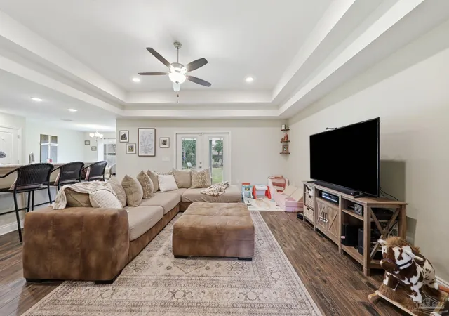 2nd image of 8857 Clearbrook Dr, Milton, FL 32583 | MLS# 687055