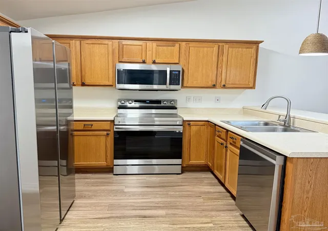 Photo 3 of Townhouse for sale at 1454 Dunhurst Dr, Pensacola, FL 32534 | MLS# 686226 | Listing updated on 2026-08-29