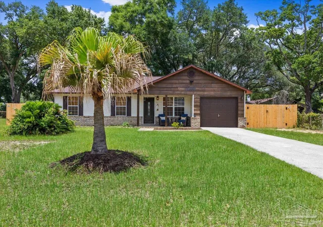 Photo 1 of Single family home for sale at 1220 E Leonard St, Pensacola, FL 32503 | MLS# 687537 | Listing updated on 2026-08-20